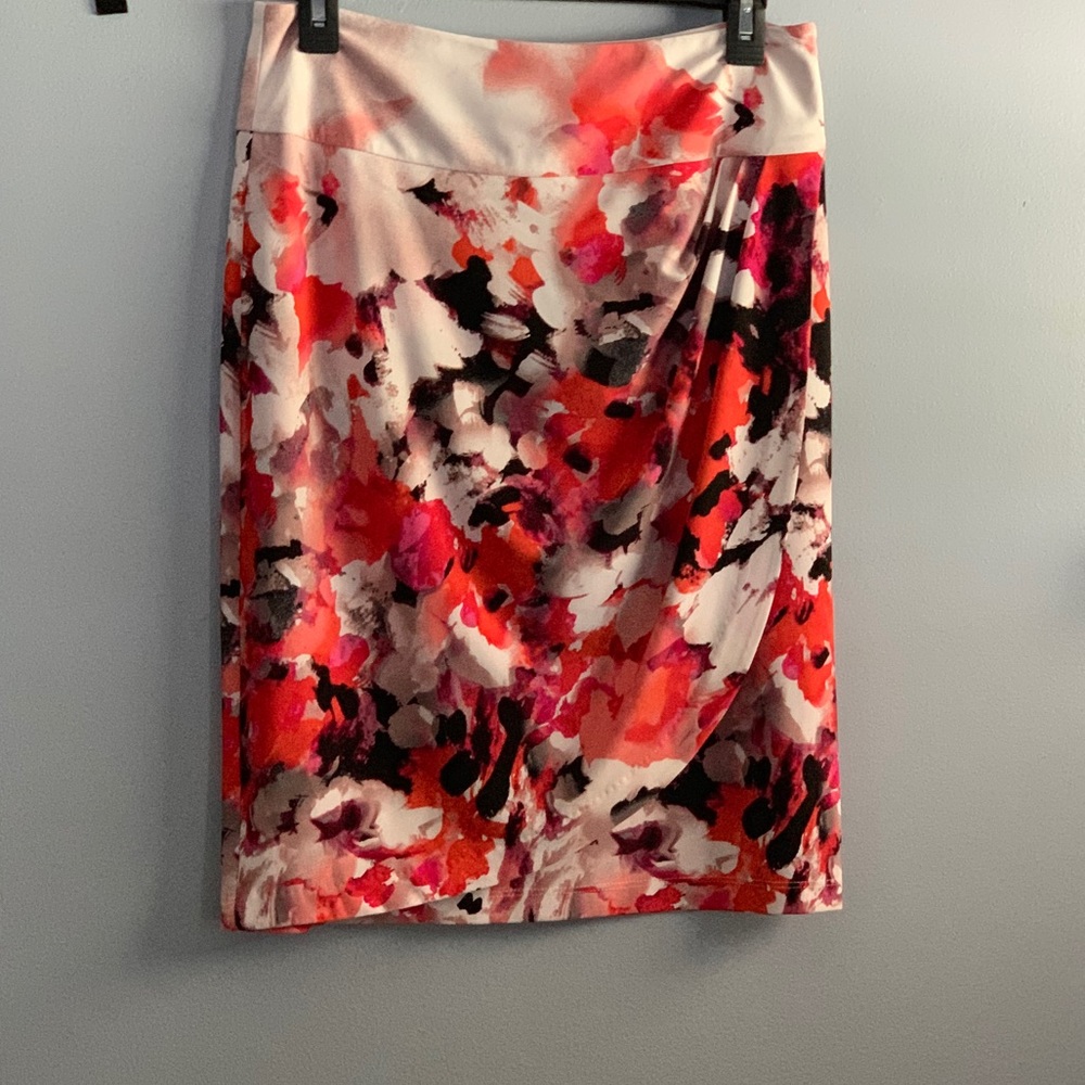Beautiful Kelly & Diane printed skirt. Size 6